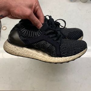 Women’s UltraBoost knitted size 6.5